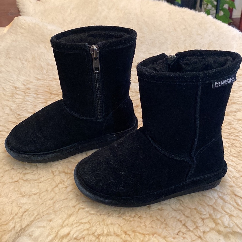Bearpaw Toddler Size 9 EUC Emma Boots, Black